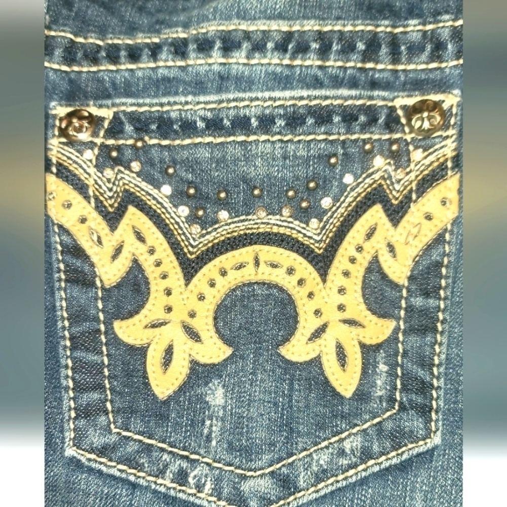 Miss Me Low Rise Bootcut Studded Jeans - Picture 10 of 12